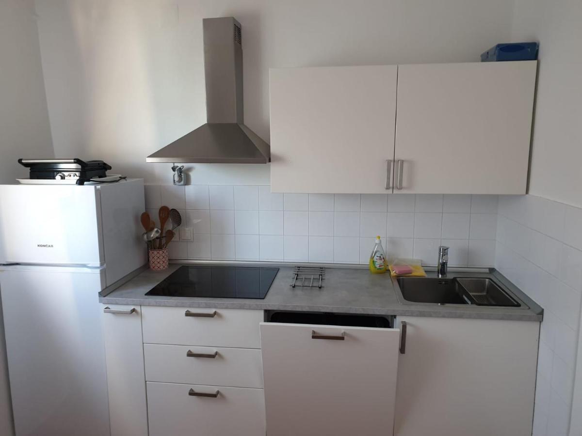 Apartman David Tribunj  Ngoại thất bức ảnh